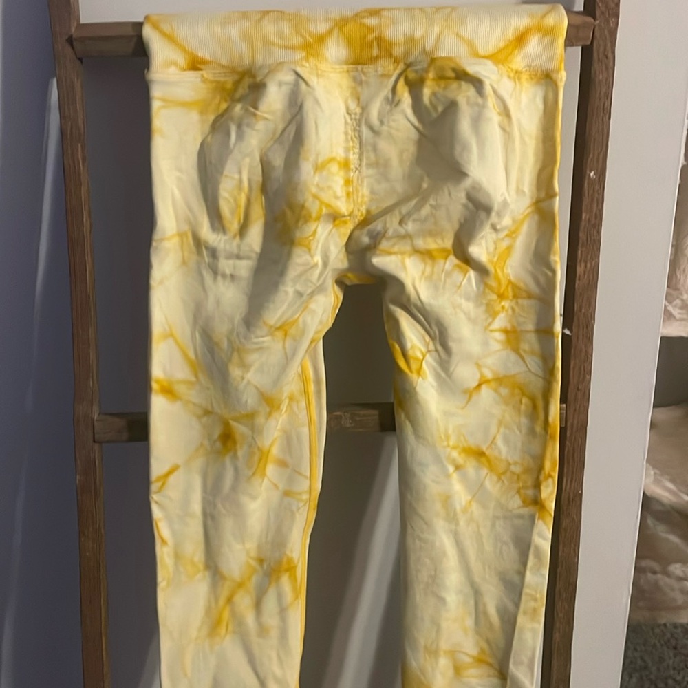 It’s yellow marble leggings